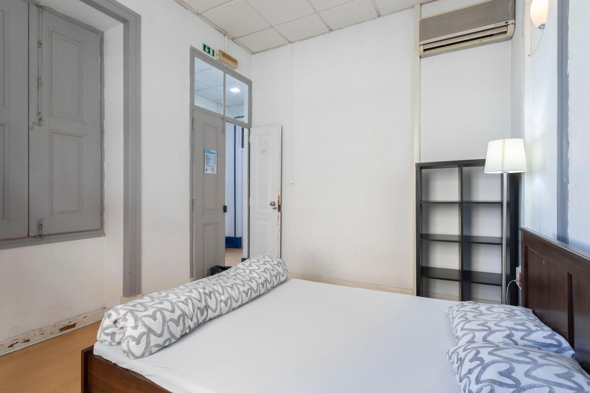 Le Penguin Hostel *